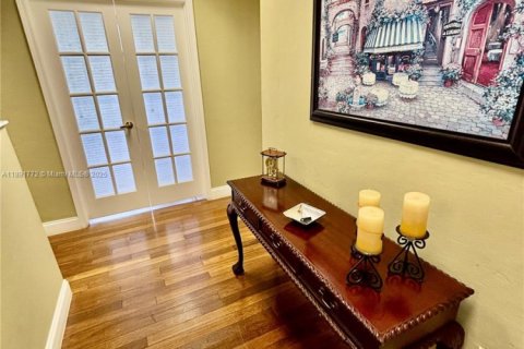 Commercial property in Coral Gables, Florida № 1944139 - photo 18