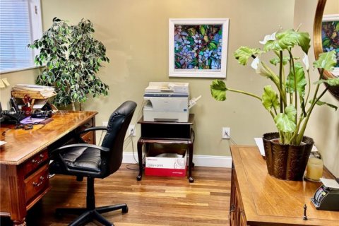 Commercial property in Coral Gables, Florida № 1944139 - photo 26