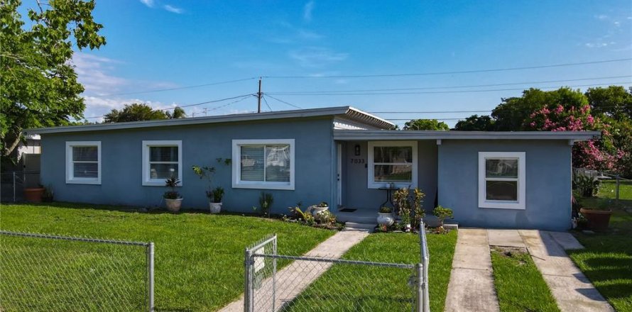 Villa ou maison à Orlando, Floride 4 chambres, 151.43 m2 № 1793469