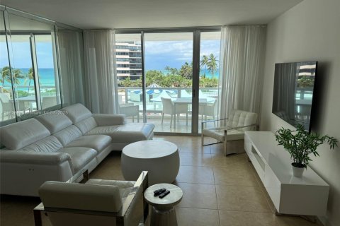 Condominio en alquiler en Miami Beach, Florida, 2 dormitorios, 95.69 m2 № 1921933 - foto 11