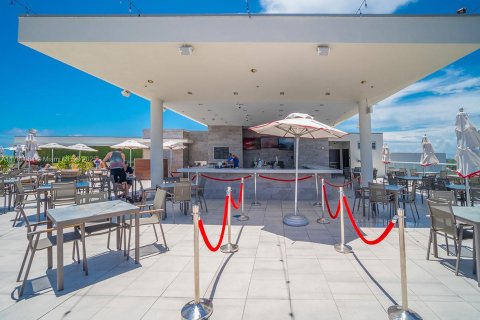 Hôtel, hôtellerie à vendre à Hollywood, Floride: 2 chambres, 88.16 m2 № 2025784 - photo 15