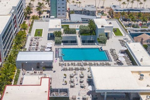 Hôtel, hôtellerie à vendre à Hollywood, Floride: 2 chambres, 88.16 m2 № 2025784 - photo 22