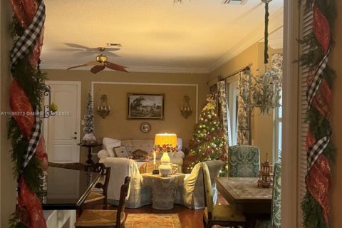 Villa ou maison à louer à West Palm Beach, Floride: 5 chambres, 362.69 m2 № 1933272 - photo 3