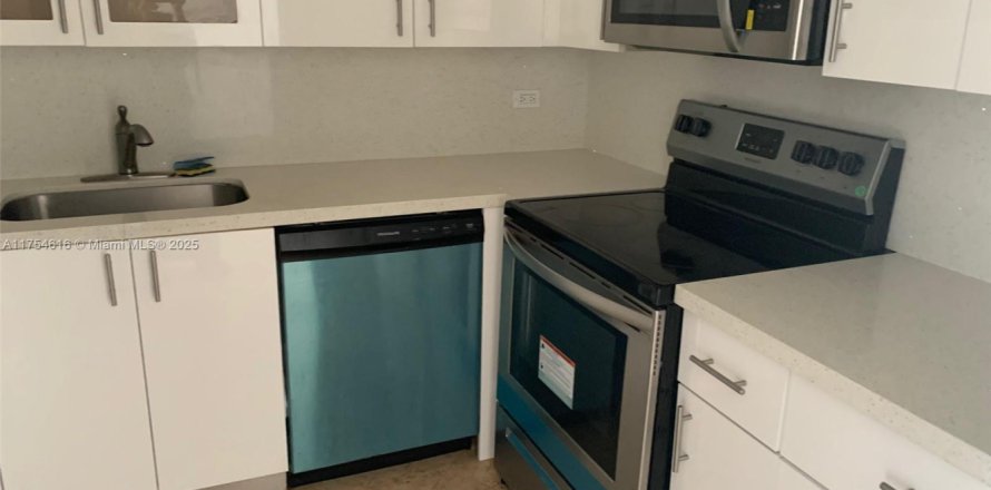 Condo à Miami Beach, Floride, 2 chambres № 1861315
