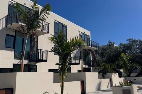Copropriété à vendre à Sarasota, Floride: 3 chambres, 133.31 m2 № 2419806 - photo 4