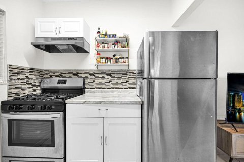 Купить кондоминиум в Майами-Бич, Флорида 1 спальня, 51.56м2, № 1997994 - фото 5