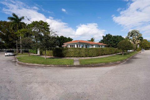 Villa ou maison à louer à Miami, Floride: 3 chambres, 176.24 m2 № 1981611 - photo 24