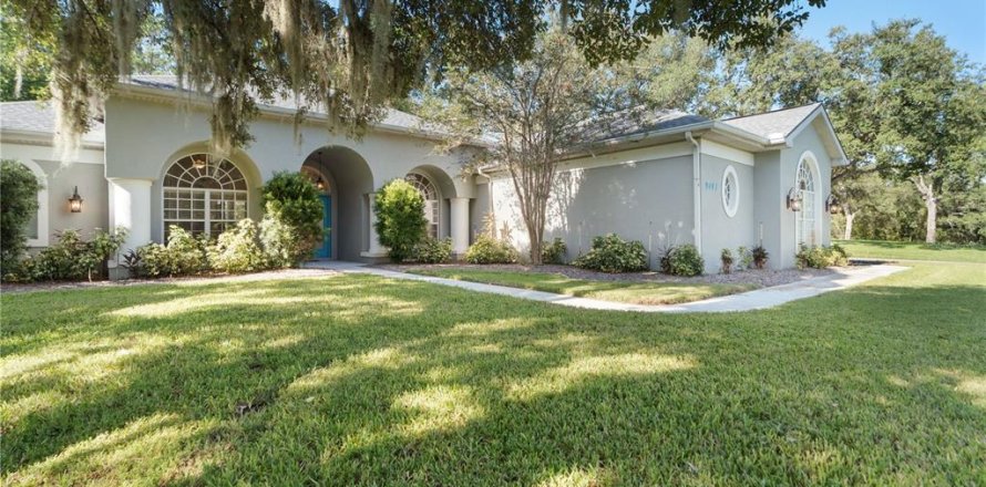 Casa en Weeki Wachee, Florida 3 dormitorios, 239.32 m2 № 1894720