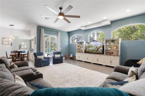 Casa en venta en Weeki Wachee, Florida, 3 dormitorios, 239.32 m2 № 1894720 - foto 13