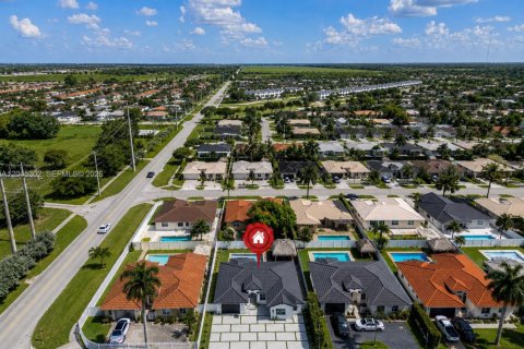 Купить виллу или дом в Майами, Флорида 3 спальни, 153.75м2, № 2240661 - фото 2