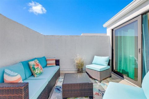 Condo in Englewood, Florida, 2 bedrooms  № 1733895 - photo 19