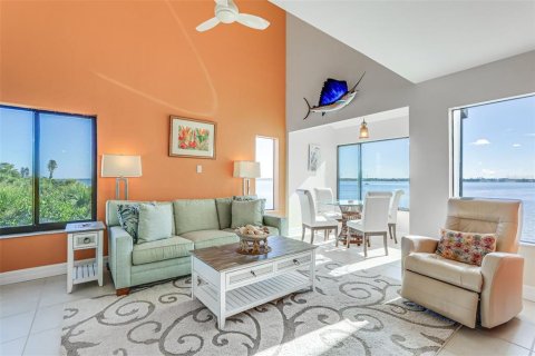 Condo in Englewood, Florida, 2 bedrooms  № 1733895 - photo 3