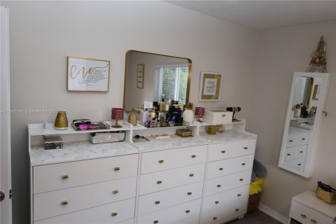 Купить виллу или дом в Холливуд, Флорида 2 спальни, 96.99м2, № 1834500 - фото 18
