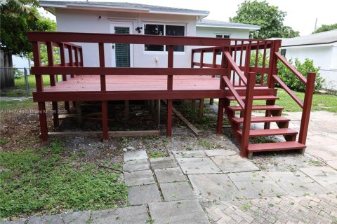 Купить виллу или дом в Холливуд, Флорида 2 спальни, 96.99м2, № 1834500 - фото 22