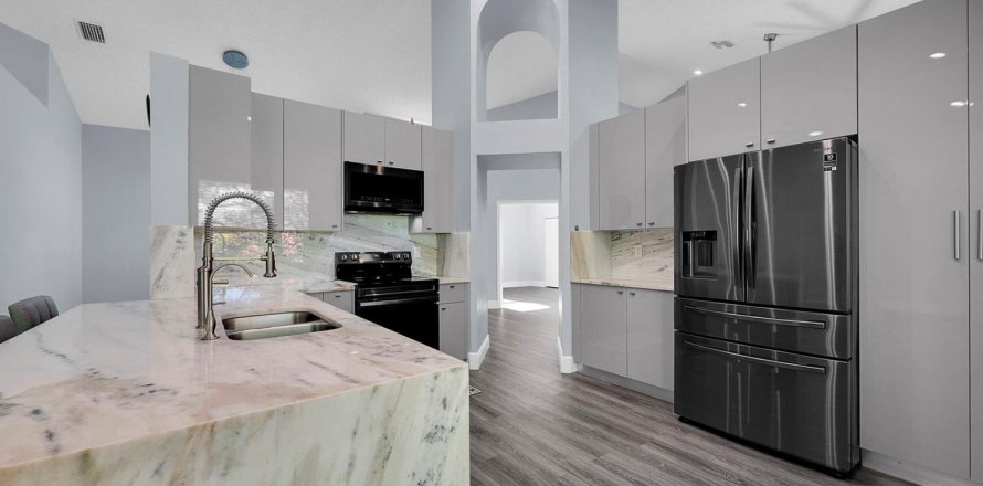 Villa ou maison à Coral Springs, Floride 3 chambres, 212 m2 № 2387956