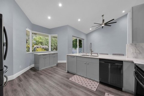 Villa ou maison à vendre à Coral Springs, Floride: 3 chambres, 212 m2 № 2387956 - photo 14