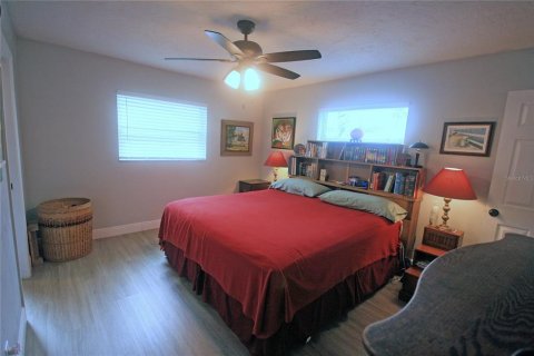 Casa en alquiler en Saint Petersburg, Florida, 3 dormitorios, 149.2 m2 № 1819426 - foto 8