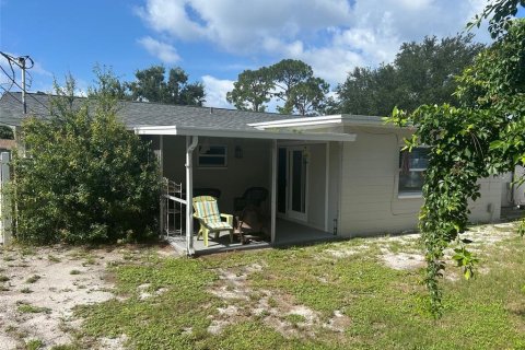 Casa en alquiler en Saint Petersburg, Florida, 3 dormitorios, 149.2 m2 № 1819426 - foto 14