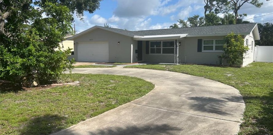 Casa en Saint Petersburg, Florida 3 dormitorios, 149.2 m2 № 1819426