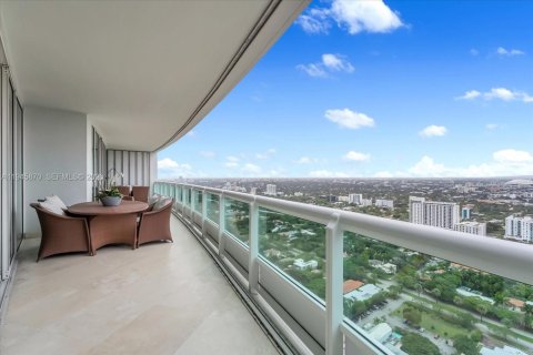 Copropriété à vendre à Miami, Floride: 4 chambres, 374.4 m2 № 2004278 - photo 19
