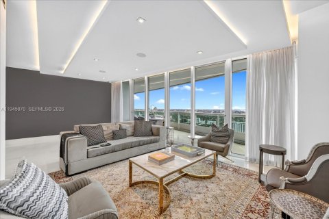 Copropriété à vendre à Miami, Floride: 4 chambres, 374.4 m2 № 2004278 - photo 6
