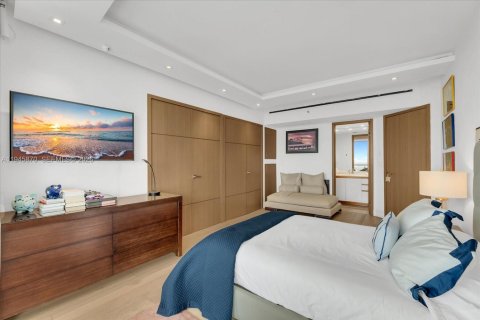 Copropriété à vendre à Miami, Floride: 4 chambres, 374.4 m2 № 2004278 - photo 17