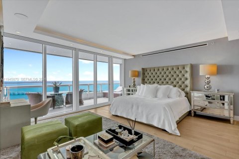 Copropriété à vendre à Miami, Floride: 4 chambres, 374.4 m2 № 2004278 - photo 11