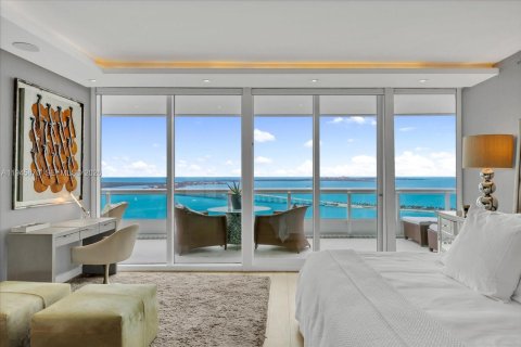 Copropriété à vendre à Miami, Floride: 4 chambres, 374.4 m2 № 2004278 - photo 12