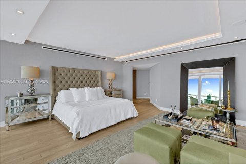 Copropriété à vendre à Miami, Floride: 4 chambres, 374.4 m2 № 2004278 - photo 13