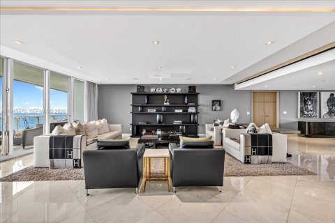 Copropriété à vendre à Miami, Floride: 4 chambres, 374.4 m2 № 2004278 - photo 3