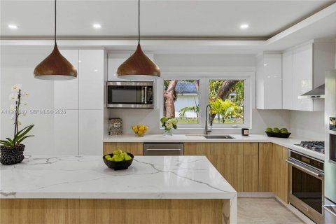 House in Palmetto Bay, Florida 5 bedrooms, 282.89 sq.m. № 2003985 - photo 23