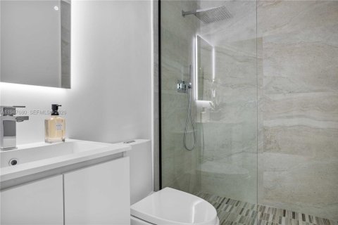 House in Palmetto Bay, Florida 5 bedrooms, 282.89 sq.m. № 2003985 - photo 10