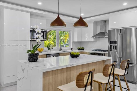 House in Palmetto Bay, Florida 5 bedrooms, 282.89 sq.m. № 2003985 - photo 3