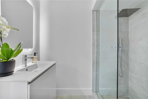 House in Palmetto Bay, Florida 5 bedrooms, 282.89 sq.m. № 2003985 - photo 12