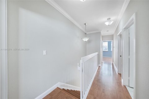 Townhouse in Doral, Florida 3 bedrooms, 152.55 sq.m. № 2002701 - photo 9