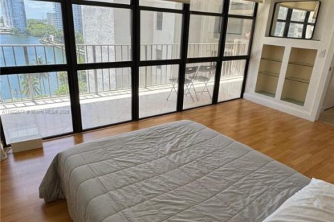 Снять в аренду кондоминиум в Авентура, Флорида 3 спальни, 145.95м2, № 1957758 - фото 4