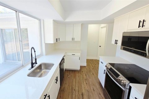 Villa ou maison à vendre à Port Charlotte, Floride: 2 chambres, 113.81 m2 № 2109398 - photo 14