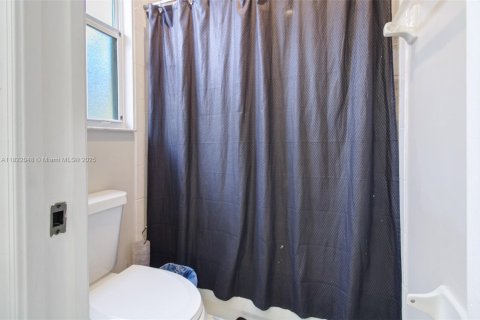 Villa ou maison à vendre à Homestead, Floride: 5 chambres, 193.05 m2 № 1786500 - photo 22