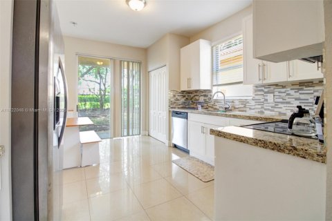 Villa ou maison à vendre à Homestead, Floride: 5 chambres, 193.05 m2 № 1786500 - photo 16