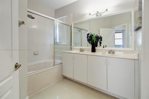 Villa ou maison à vendre à Homestead, Floride: 5 chambres, 193.05 m2 № 1786500 - photo 10