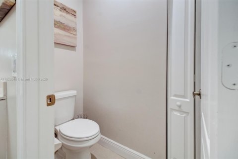 Villa ou maison à vendre à Homestead, Floride: 5 chambres, 193.05 m2 № 1786500 - photo 11