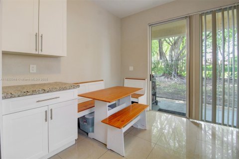 Villa ou maison à vendre à Homestead, Floride: 5 chambres, 193.05 m2 № 1786500 - photo 17