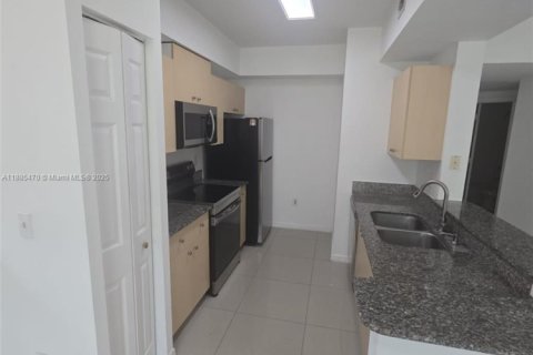 Copropriété à louer à Miramar, Floride: 2 chambres, 111.95 m2 № 1931677 - photo 7