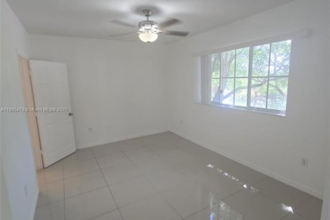 Copropriété à louer à Miramar, Floride: 2 chambres, 111.95 m2 № 1931677 - photo 10