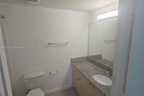 Copropriété à louer à Miramar, Floride: 2 chambres, 111.95 m2 № 1931677 - photo 3