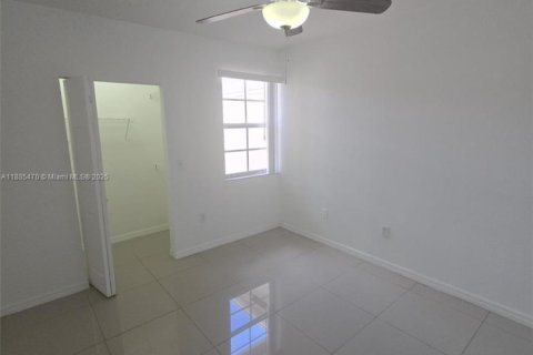 Copropriété à louer à Miramar, Floride: 2 chambres, 111.95 m2 № 1931677 - photo 13