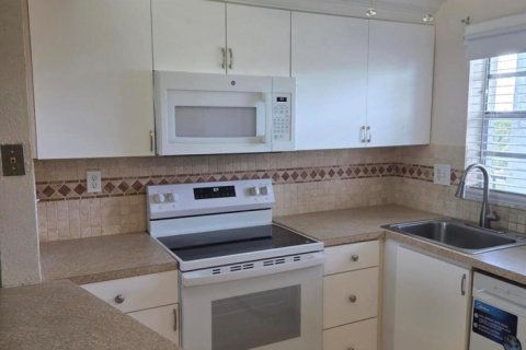 Copropriété à vendre à Sunrise, Floride: 1 chambre, 61.97 m2 № 2180200 - photo 5