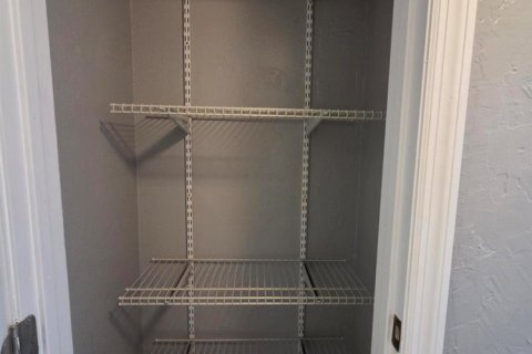 Copropriété à vendre à Sunrise, Floride: 1 chambre, 61.97 m2 № 2180200 - photo 12