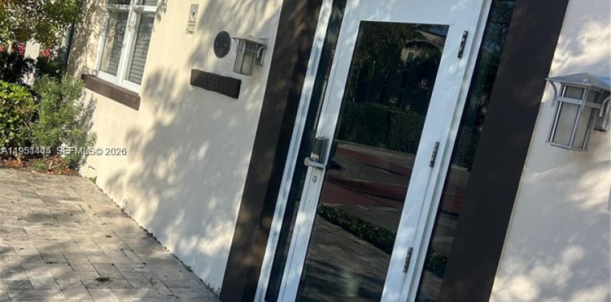 Apartamento en Fort Lauderdale, Florida 2 dormitorios, 151.8 m2 № 2007687