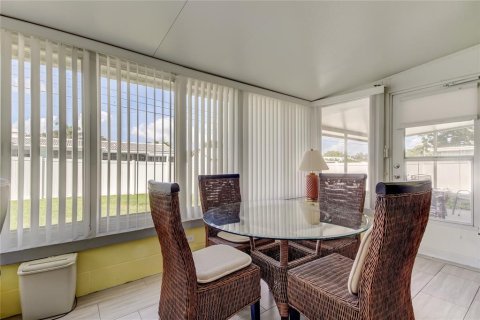 Villa ou maison à vendre à Seminole, Floride: 2 chambres, 85.93 m2 № 1720623 - photo 20